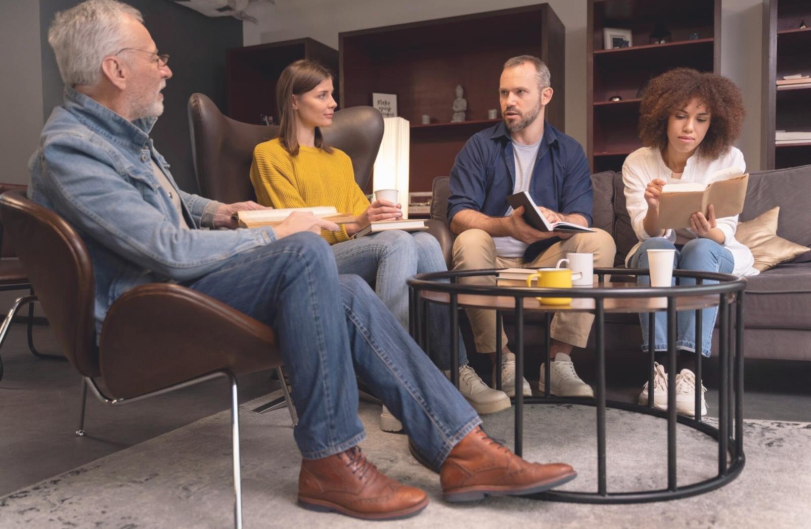 Professionelle Steuerberatung und Finanzanalyse am Arbeitsplatz